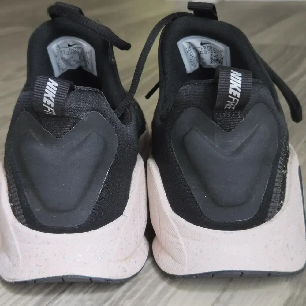 Nike women size